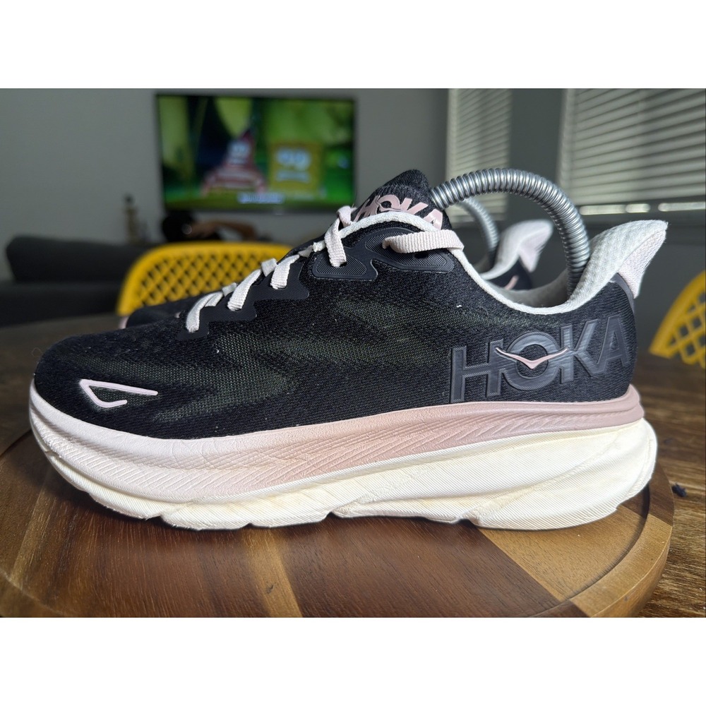 Hoka One One Women Clifton 9 Black Rose Gold Sneakers 1127896 BRGL Size 8